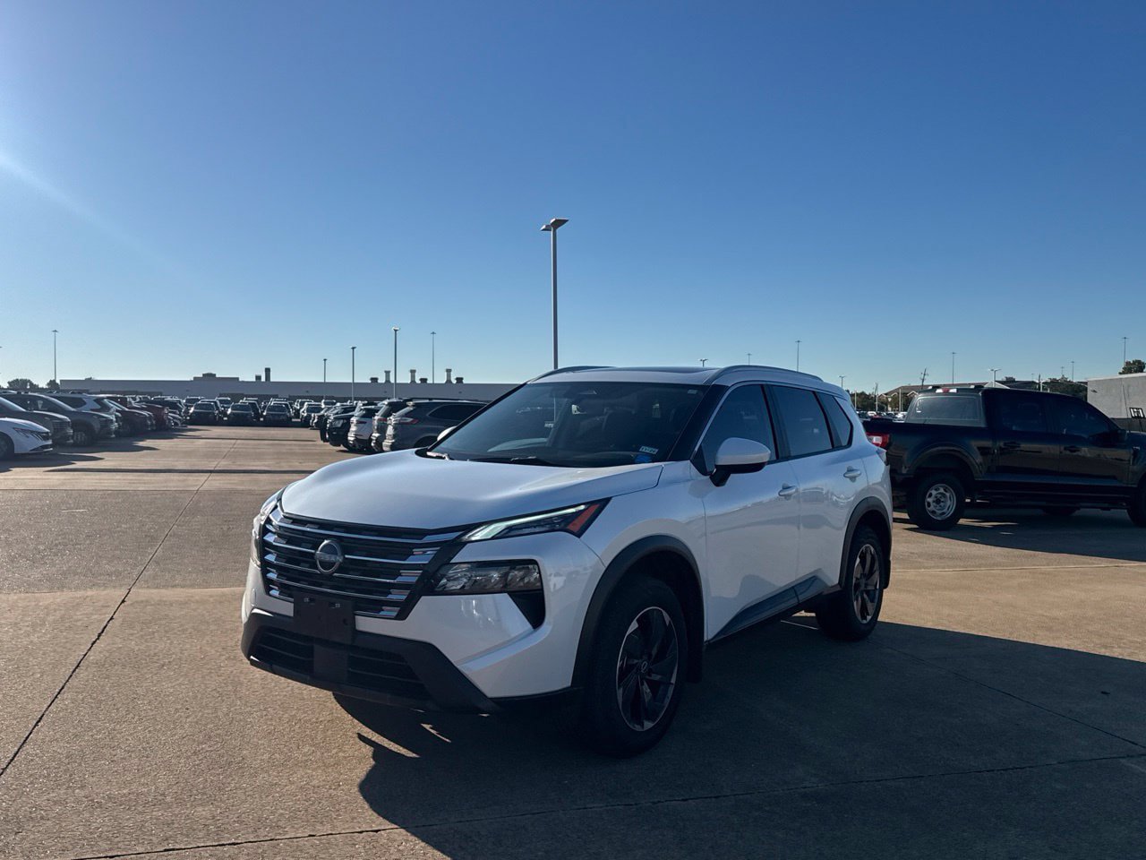 Certified 2024 Nissan Rogue SV w/ SV Premium Package FWD image 11