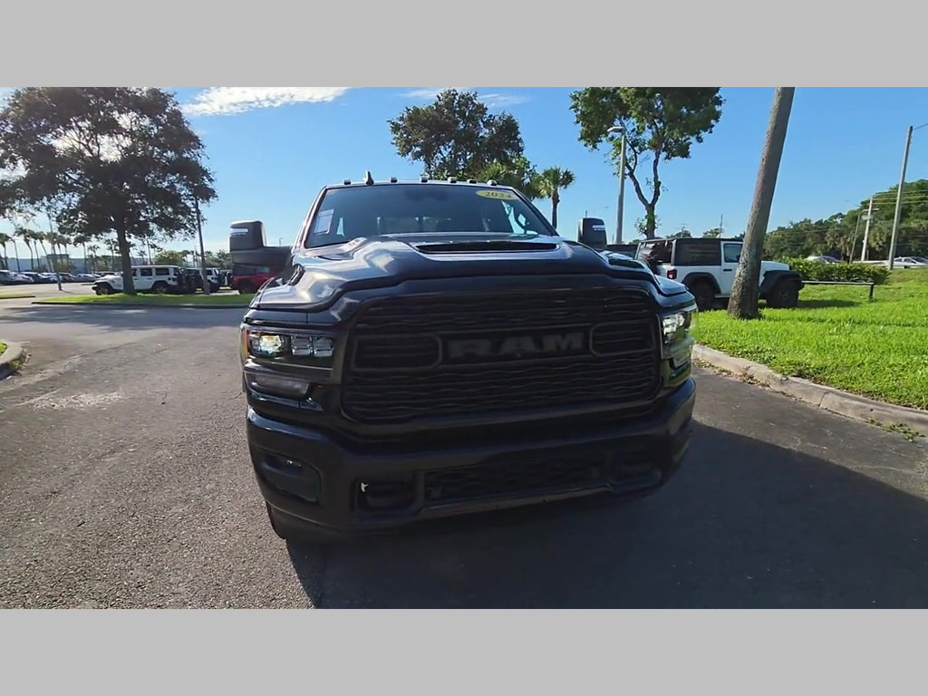 Used 2024 RAM 2500 Limited AWD/4WD image 37
