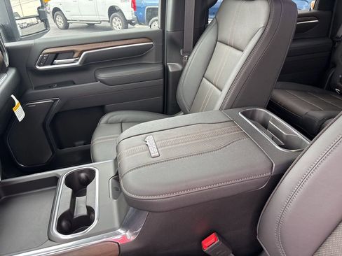 New 2026 Chevrolet Silverado 2500 High Country w/ High Country Premium Package AWD/4WD image 28