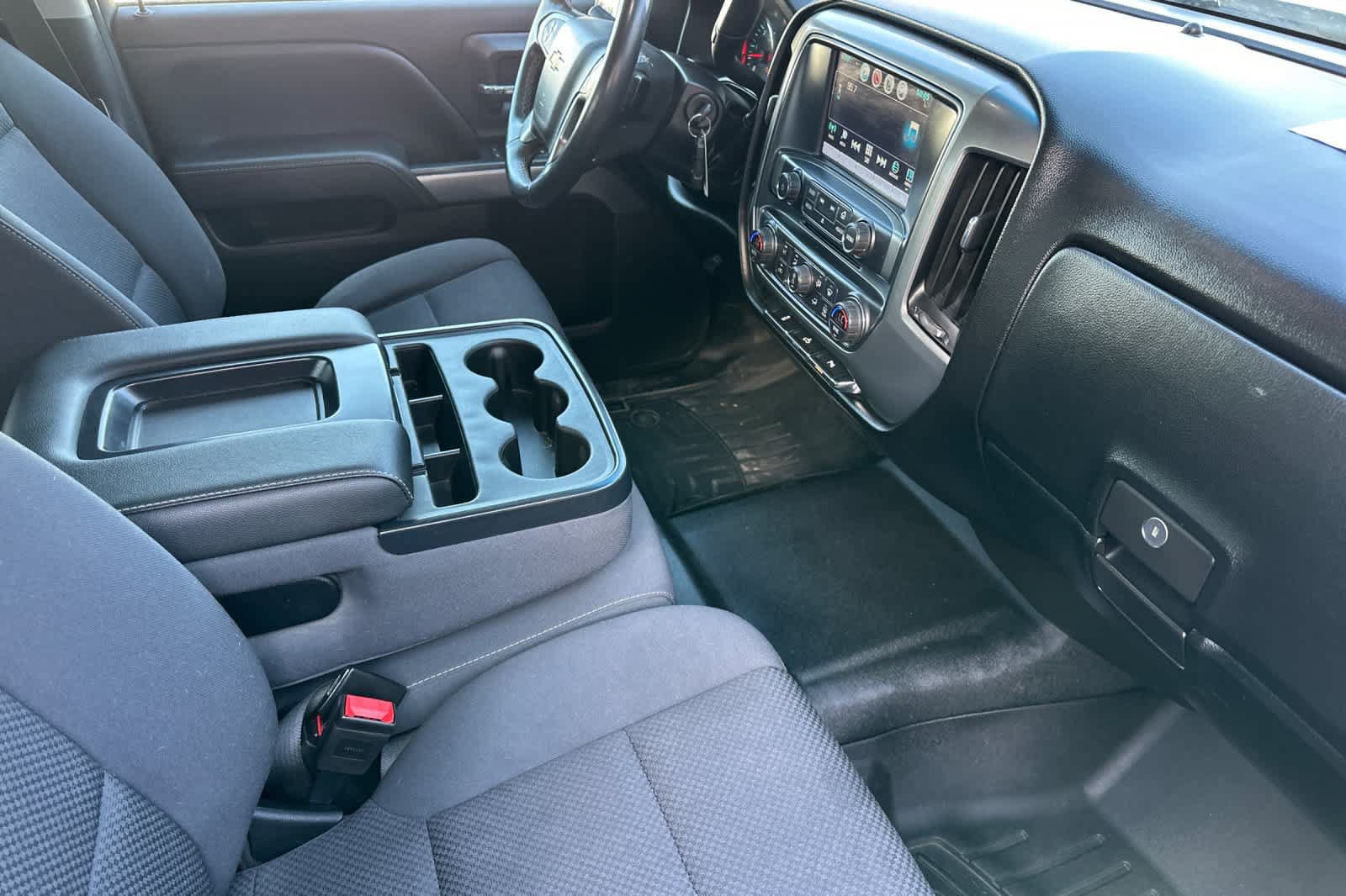 Used 2018 Chevrolet Silverado 1500 LT w/ LT Fleet Convenience Package AWD/4WD image 17