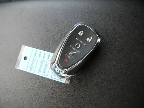 Used 2020 Chevrolet Equinox LT image 22