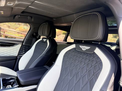 Used 2023 Bentley Flying Spur S V8 AWD/4WD image 23
