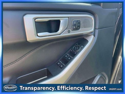 Used 2023 Ford Explorer Limited w/ Equipment Group 301A image 18
