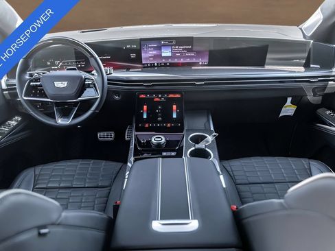 Used 2025 Cadillac Escalade V AWD/4WD image 28