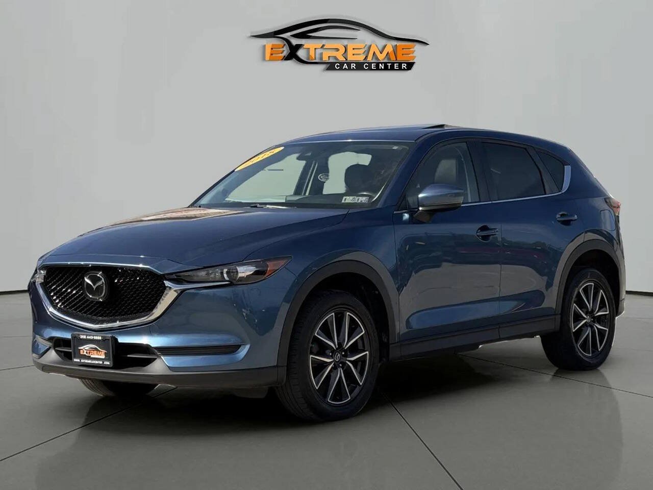 Used 2018 MAZDA CX-5 Touring w/ Preferred Equipment Package AWD/4WD image 2