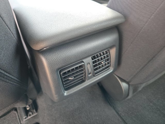 Used 2025 Toyota Camry LE FWD image 20