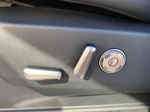 New 2025 Lincoln Navigator Black Label image 14