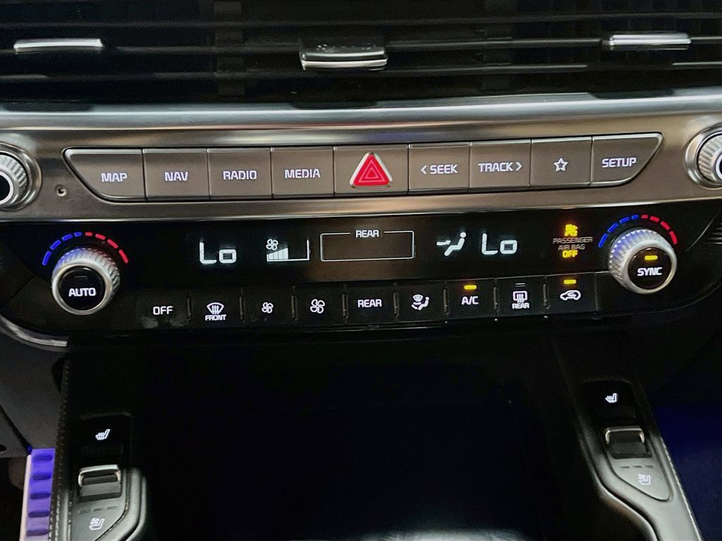 Used 2022 Kia Telluride SX w/ SX Prestige Package AWD/4WD image 16