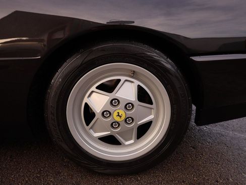 Used 1989 Ferrari Mondial Convertible image 27