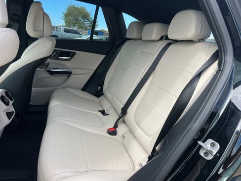 New 2026 Mercedes-Benz GLC 300 4MATIC image 29