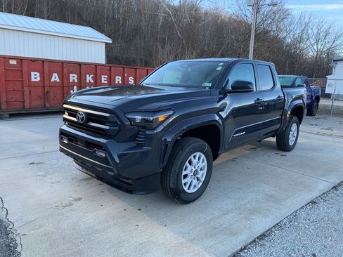 New 2026 Toyota Tacoma SR5 image 7