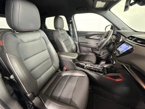 Used 2023 Chevrolet TrailBlazer RS w/ Convenience Package AWD/4WD image 31