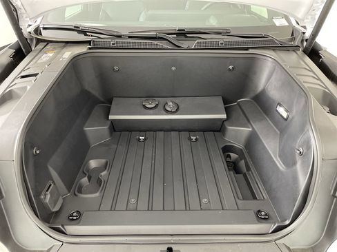 New 2025 Chevrolet Silverado EV LT image 90