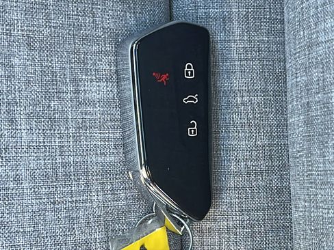 New 2026 Volkswagen ID.4 Pro AWD/4WD image 29