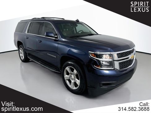 Used 2017 Chevrolet Suburban LT RWD image 1
