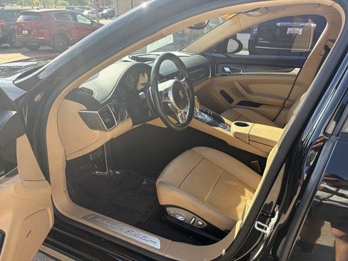 Used 2013 Porsche Panamera 4 Platinum Edition AWD/4WD image 12