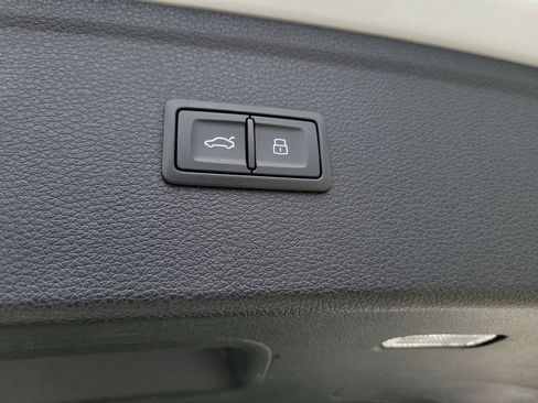 Certified 2023 Audi Q5 e Prestige w/ Prestige Package AWD/4WD image 31