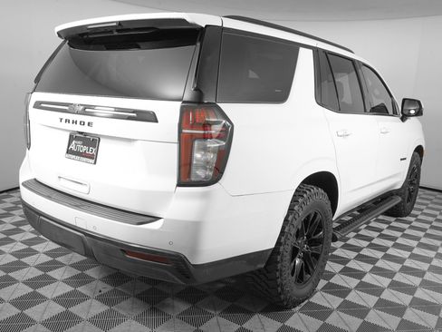 Used 2021 Chevrolet Tahoe Z71 w/ Z71 Off-Road Package AWD/4WD image 4