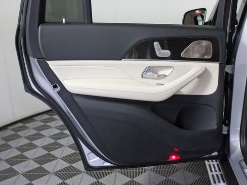 Certified 2024 Mercedes-Benz GLS 450 4MATIC image 27