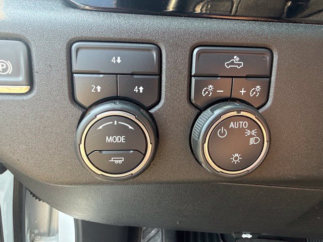 Used 2024 Chevrolet Silverado 2500 LT AWD/4WD image 20