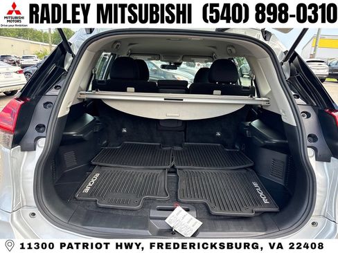 Used 2020 Nissan Rogue S AWD/4WD image 14