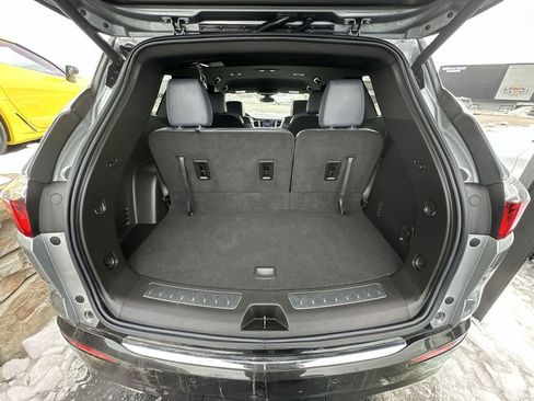 Used 2024 Buick Enclave Essence w/ Sport Touring Edition image 23