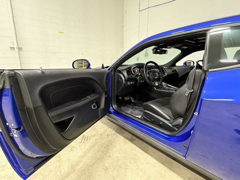 Used 2018 Dodge Challenger R/T Scat Pack w/ Dynamics Package image 28