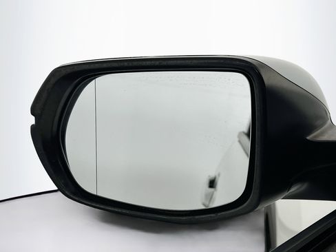 Used 2016 Honda HR-V EX image 16