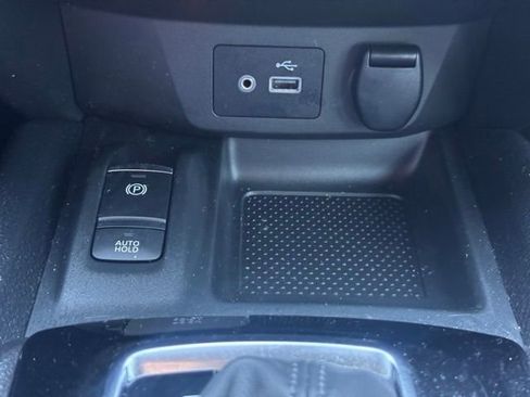 Used 2022 Nissan Rogue Sport SL image 44