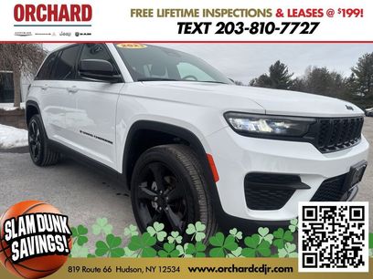 Used 2023 Jeep Grand Cherokee Altitude