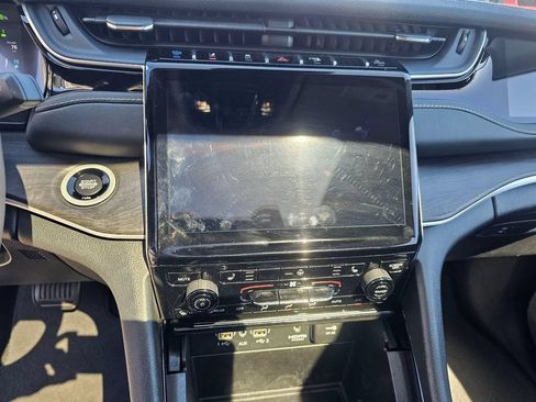 Used 2023 Jeep Grand Cherokee 4WD 4xe image 27
