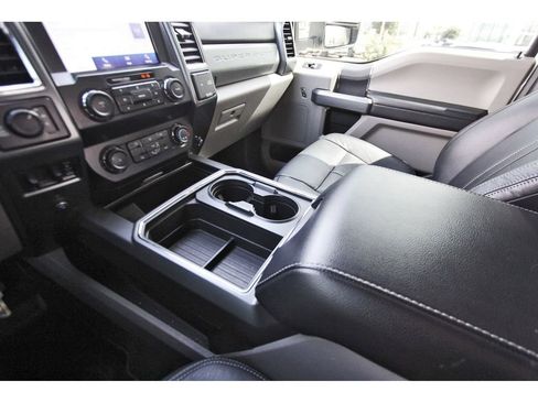 Used 2022 Ford F250 XLT image 22