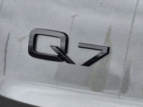 Used 2023 Audi Q7 3.0T Premium Plus AWD/4WD image 31