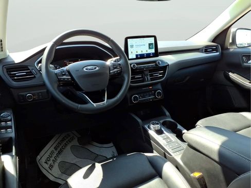 Used 2022 Ford Escape SEL FWD image 10
