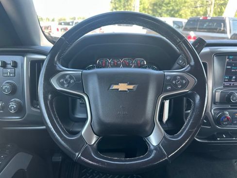 Used 2018 Chevrolet Silverado 1500 LT w/ Midnight Edition AWD/4WD image 19