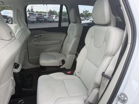 Used 2024 Volvo XC90 T8 Ultimate w/ Protection Package Premier AWD/4WD image 12