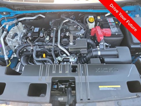 Used 2025 Nissan Kicks SR FWD image 33
