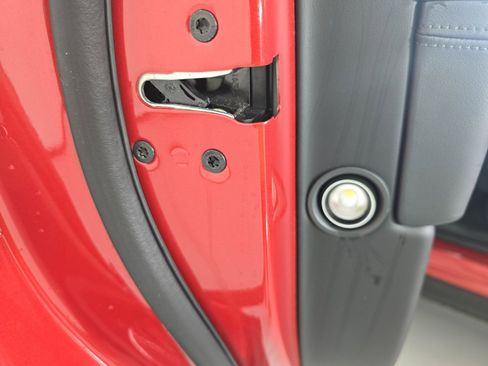 Used 2023 Rivian R1T Adventure image 30