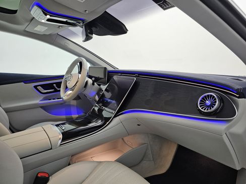 Used 2023 Mercedes-Benz EQE 350+ 4MATIC Sedan image 16