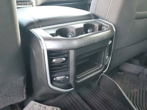 Used 2023 RAM 3500 Big Horn w/ Night Edition AWD/4WD image 17