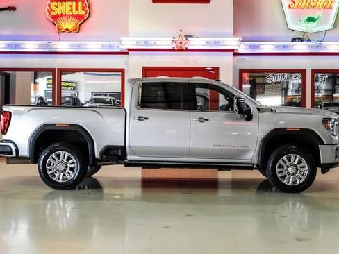 Used 2021 GMC Sierra 2500 Denali w/ Denali Ultimate Package image 11