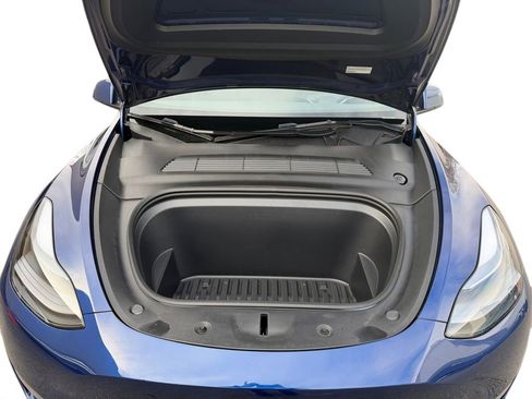 Used 2023 Tesla Model Y Long Range image 27