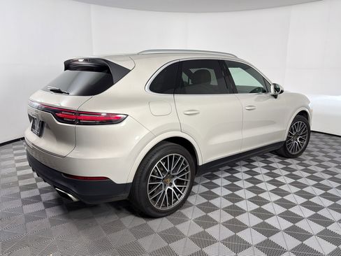 Certified 2021 Porsche Cayenne image 9