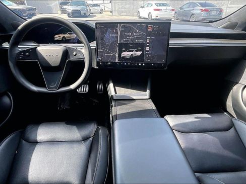 Used 2023 Tesla Model S Plaid image 13