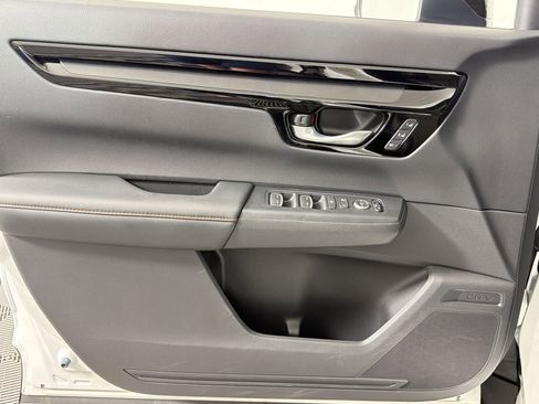 Used 2025 Honda CR-V Sport Touring image 11