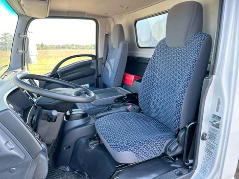 New 2024 Chevrolet Low Cab Forward image 7