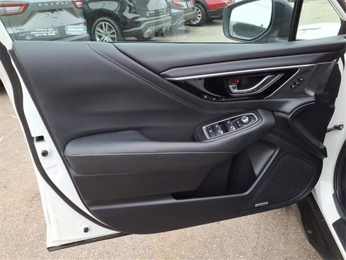 Used 2023 Subaru Outback Limited image 15