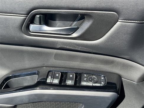 Certified 2023 Nissan Pathfinder SL w/ SL Premium Package image 19