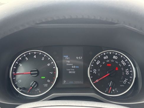 Certified 2022 Toyota RAV4 XLE w/ Convenience Package AWD/4WD image 13