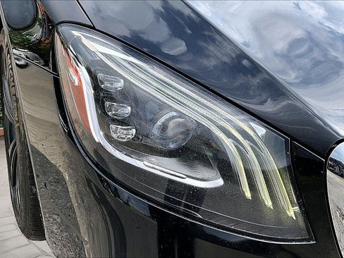 Used 2018 Mercedes-Benz S 560 4MATIC Sedan image 25